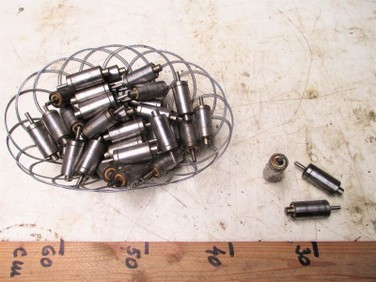 Y004 - Vřeteno malé