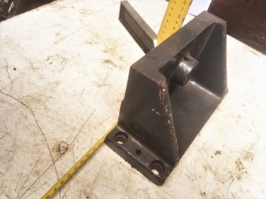 R306 - SLEVA - Úhelník